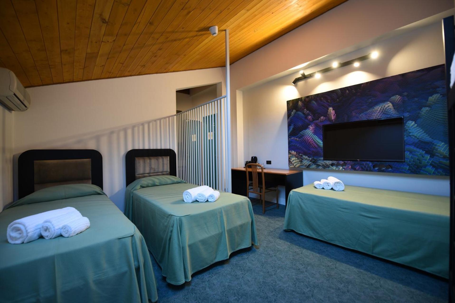 בארצ'יס Hotel Celis מראה חיצוני תמונה