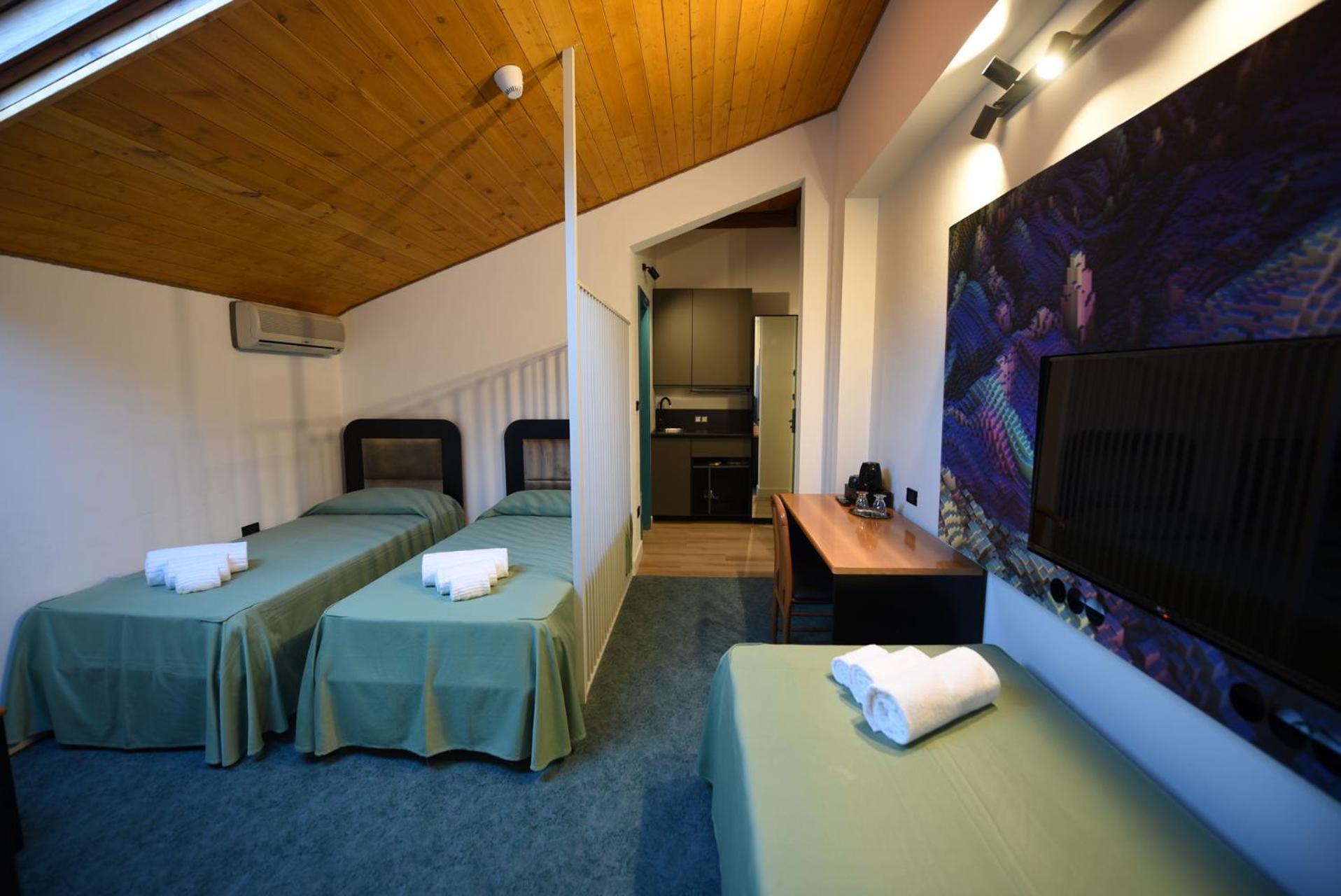 בארצ'יס Hotel Celis מראה חיצוני תמונה