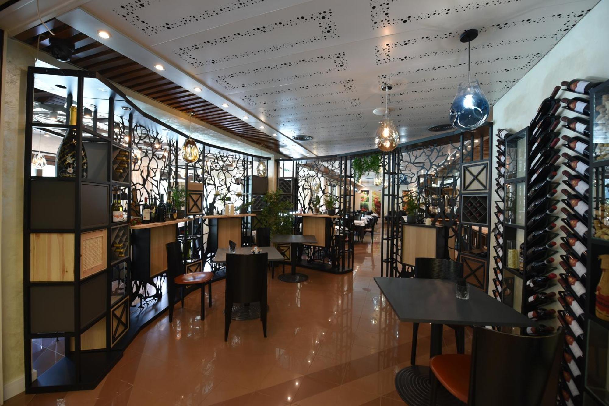 בארצ'יס Hotel Celis מראה חיצוני תמונה